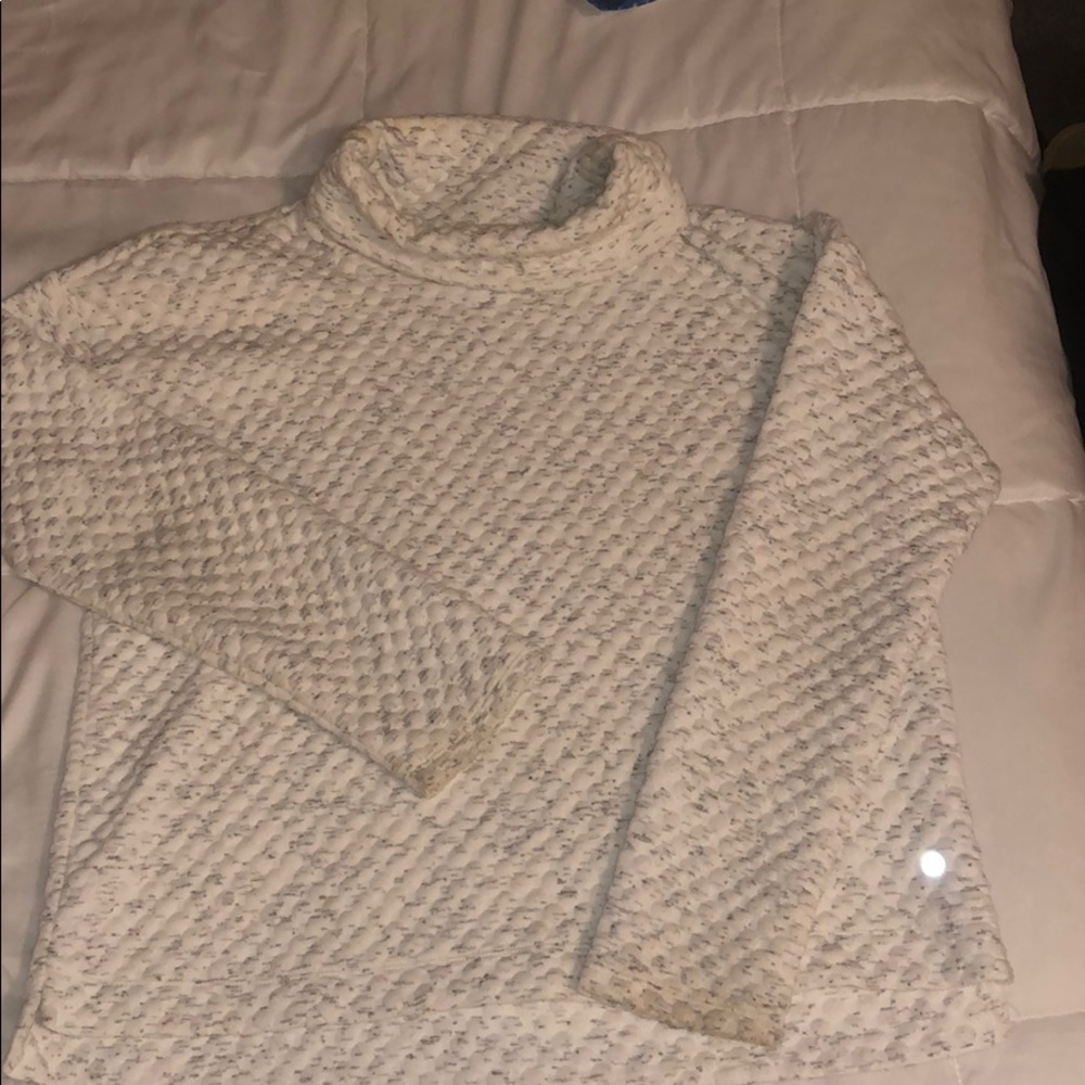 Cowell Neck sweatshirt